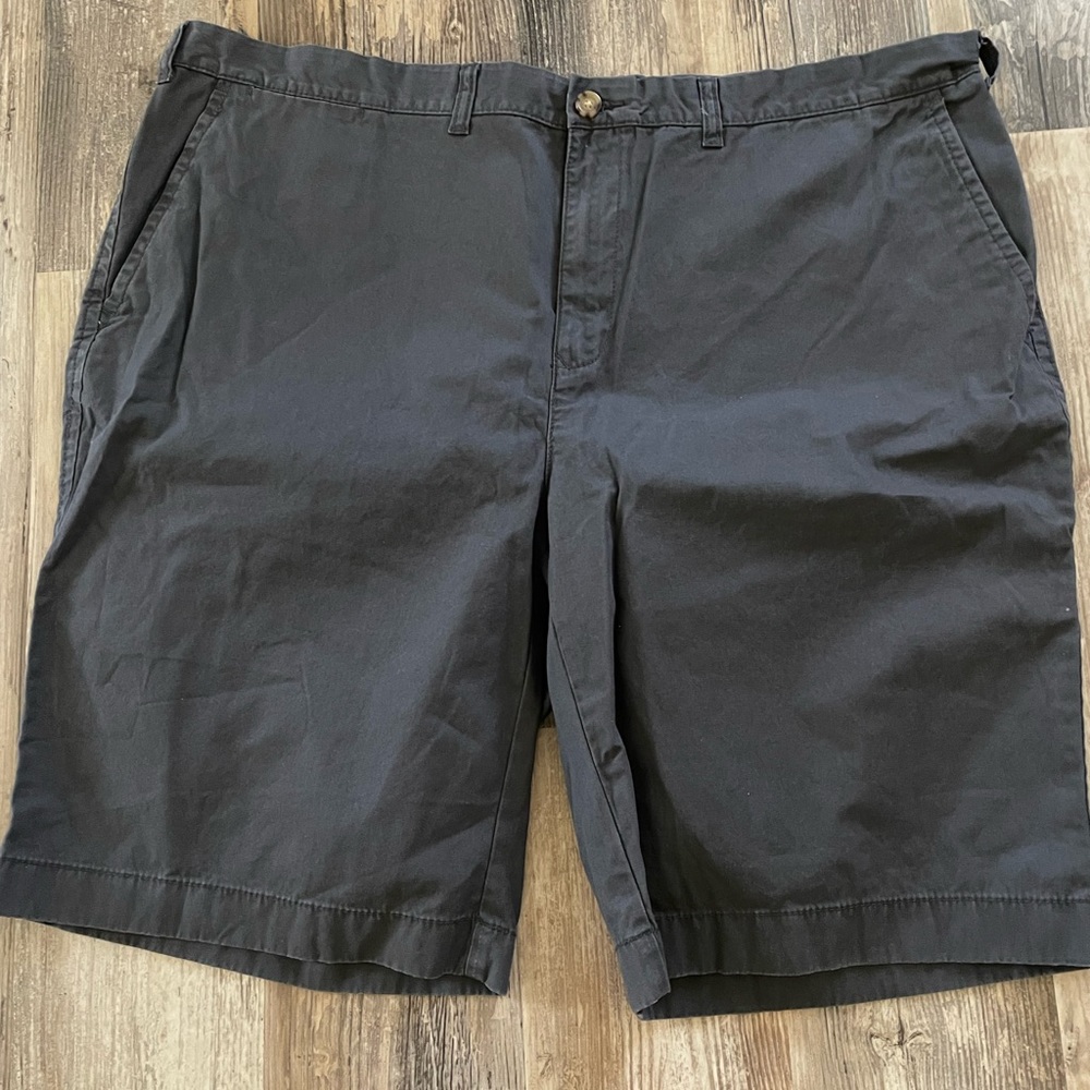 Mens Tommy shorts. Gray. Size 44